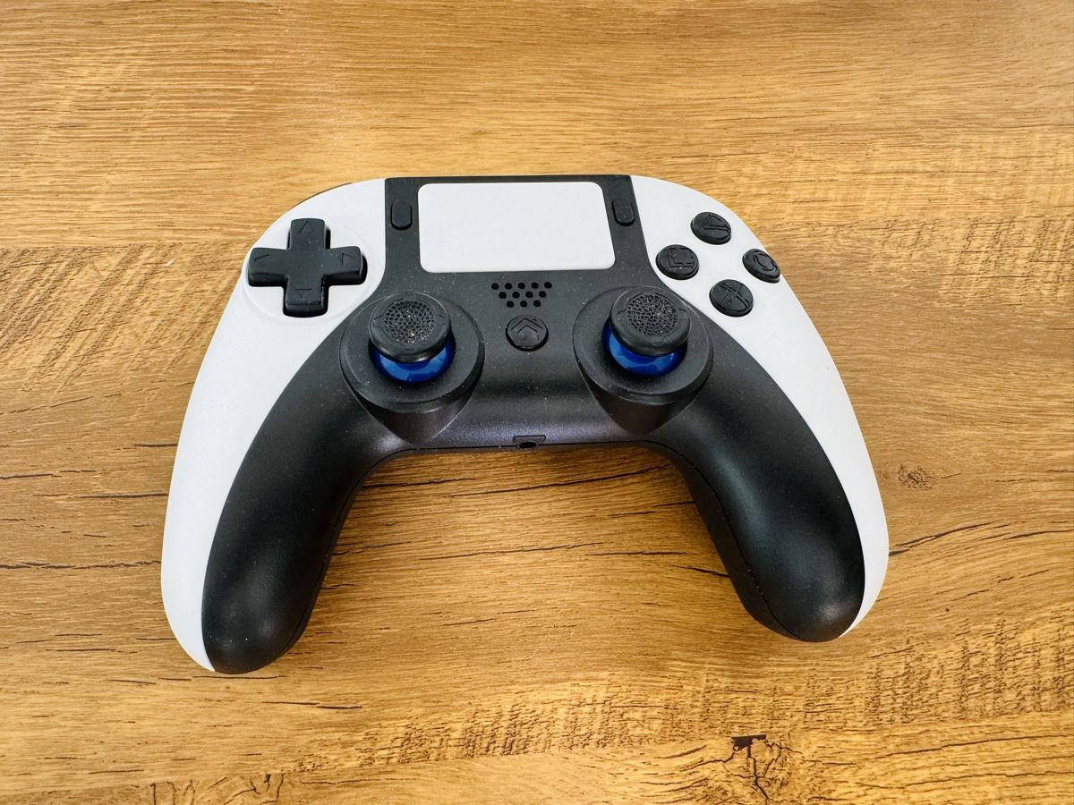 Sony Console: Manette Ready2Gaming PS4 Pro Pad X – Usato da Brügg BE venduto da Goob