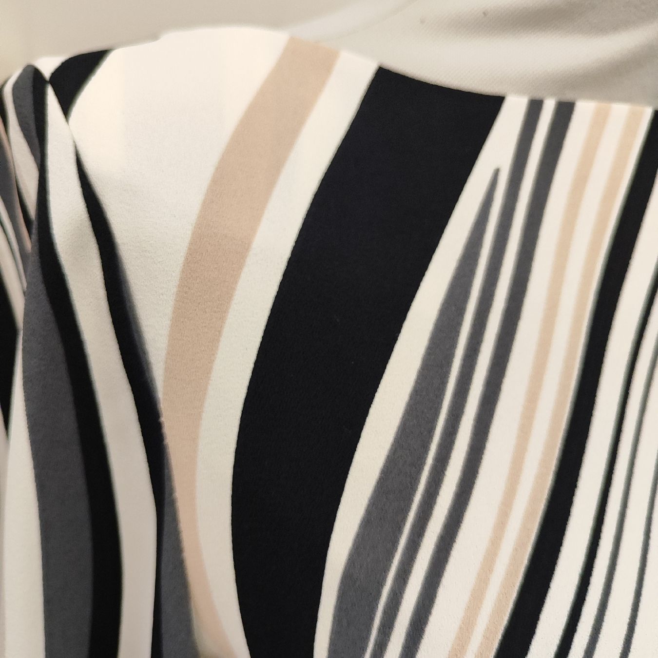 H&M Vestiti: Damenkleid gr38 – Nuovo (secondo la descrizione) da Langnau am Albis venduto da Judithsebi 5