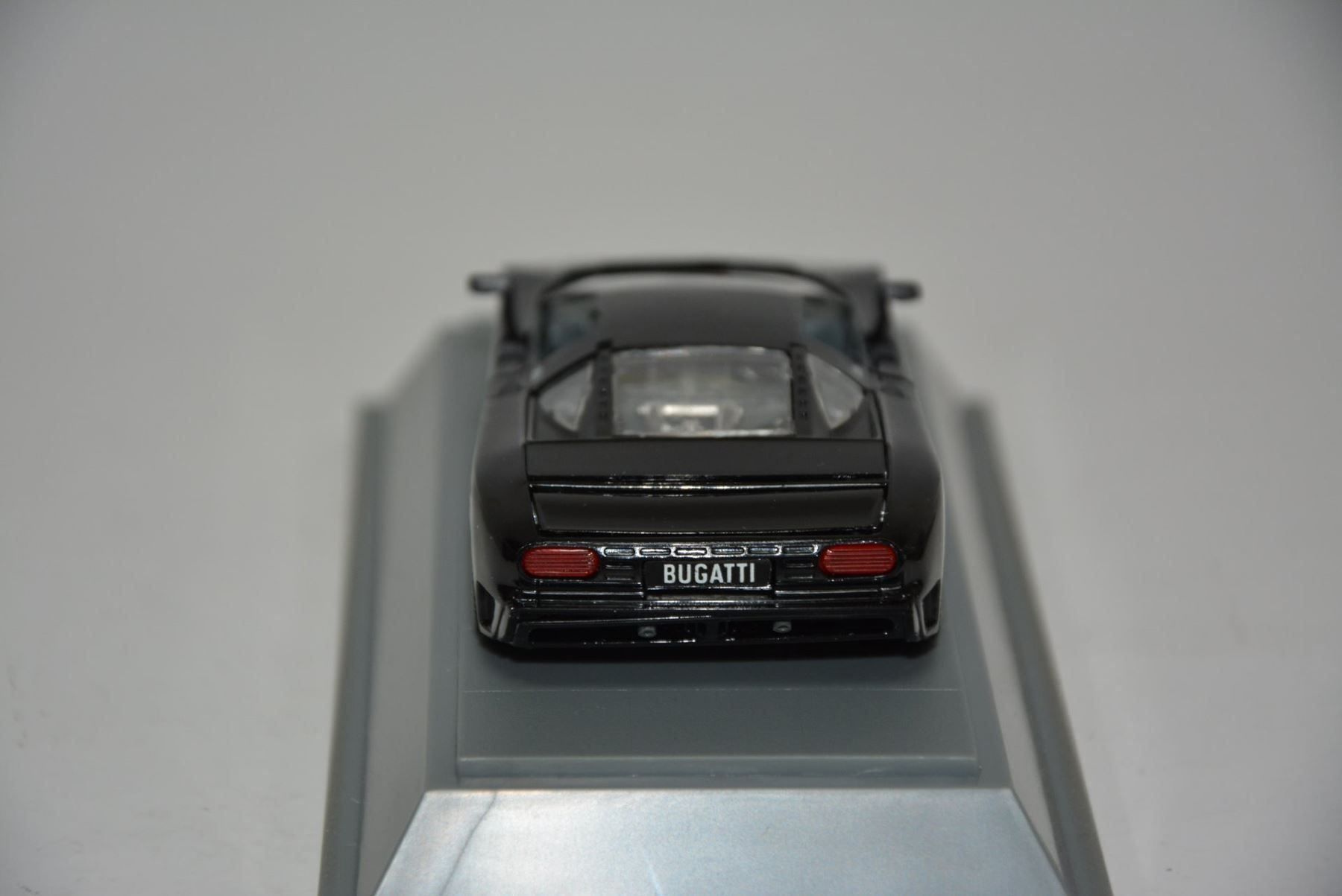 Bugatti Modellini d'auto: Bugatti EB 110  1994 ,  schwarz , Revell – Nuovo (secondo la descrizione) da Goldach venduto da Feivel9 7