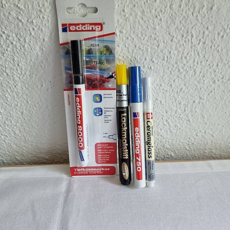Stifte & Marker: 4 Orig. verpackte Permanent Stifte / Lackstift / Glasstift – Neu und originalverpackt aus Rupperswil von moni_2024 4
