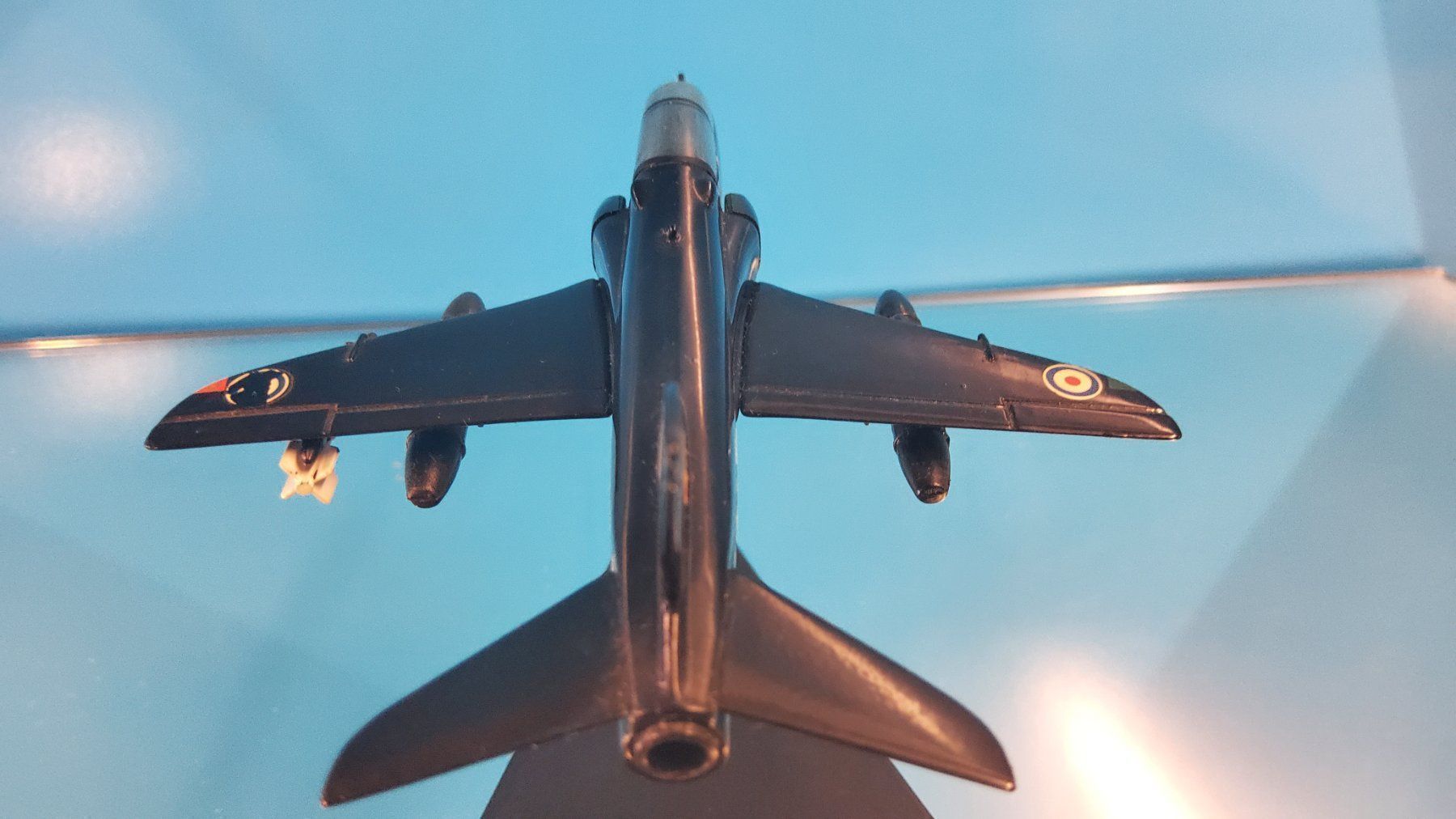 Modellbausätze & Standmodelle: Modellflugzeug BAe Hawk 1:100 U.K. Royal Air Force – Gebraucht aus Grüningen von VENOM59 3