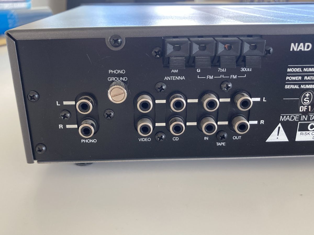 Nad Amplificatori: NAD 7020e Vollverstärker – Usato da Mörschwil venduto da Appenzell2 3
