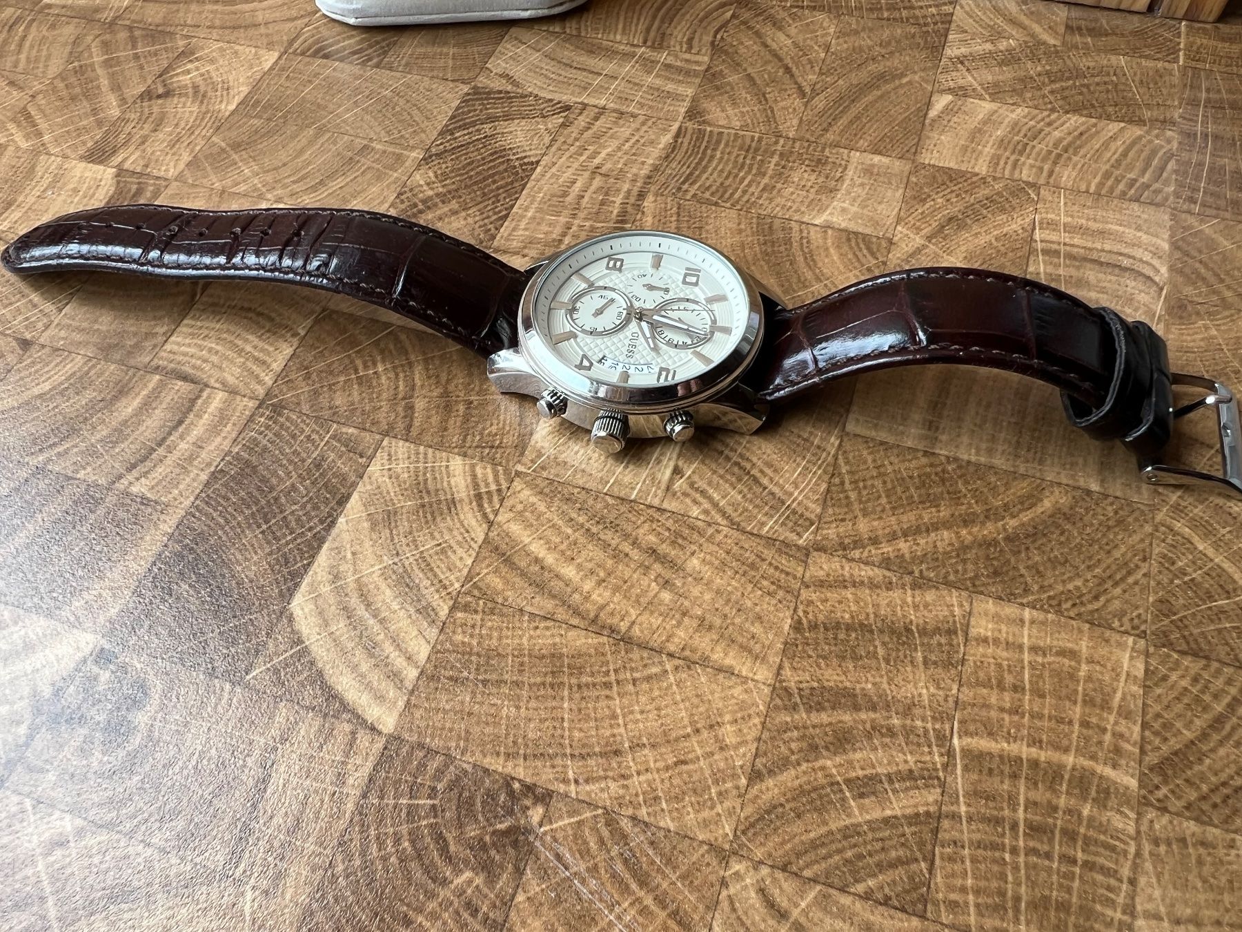 Guess Orologi: Guess Chronograph – Nuovo (secondo la descrizione) da Frauenfeld venduto da mani.s 2