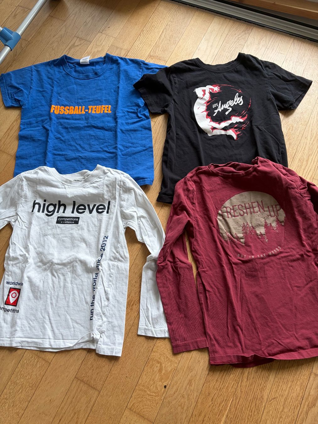 Lotti & Set di vestiti: Boys Kleider Paket 17 pieces – Usato da Münchenstein venduto da ArleneLM 1