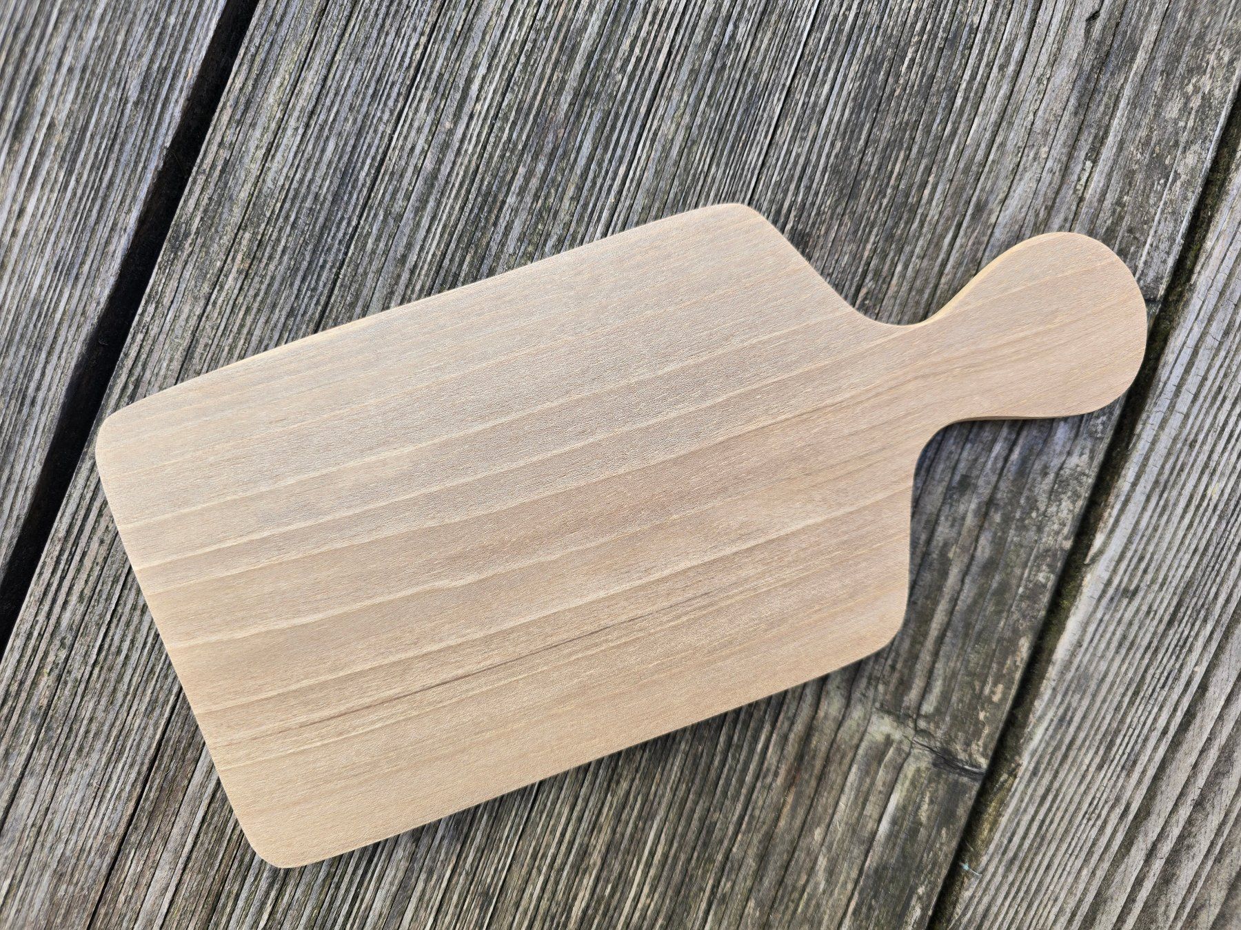Articoli in legno: Holz: Nussbaumbrett – Nuovo (secondo la descrizione) da Romanshorn venduto da Rachacha