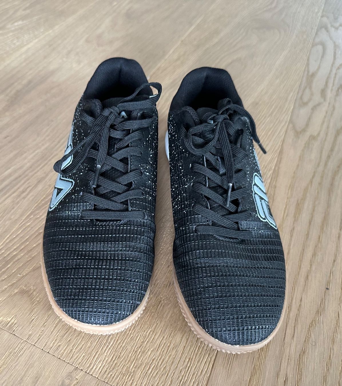 Fila Scarpe per ragazzi: Hallenschuhe Gr.37 NEU!! – Nuovo (secondo la descrizione) da Zürich venduto da Bastet6 1