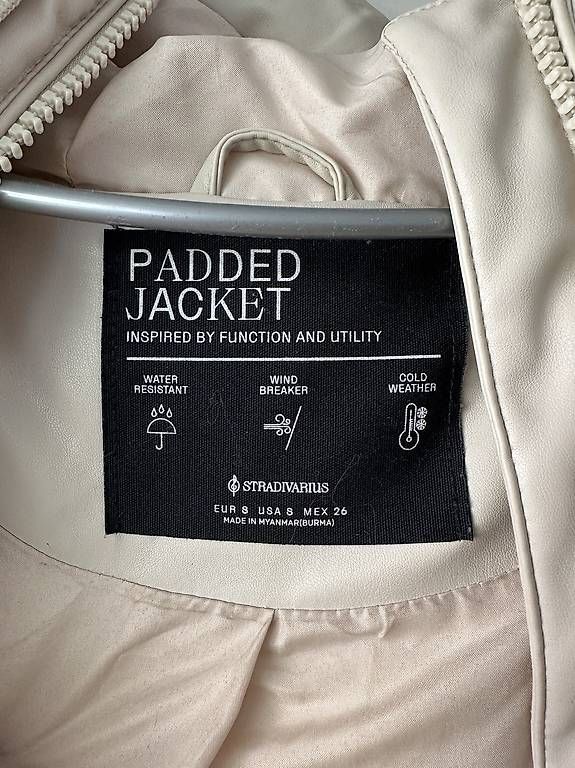 Giacche: Stradivarius beige Pufferjacke / Kunstlederjacke Gr. S – Usato da Klingnau venduto da mic_qk2t 3