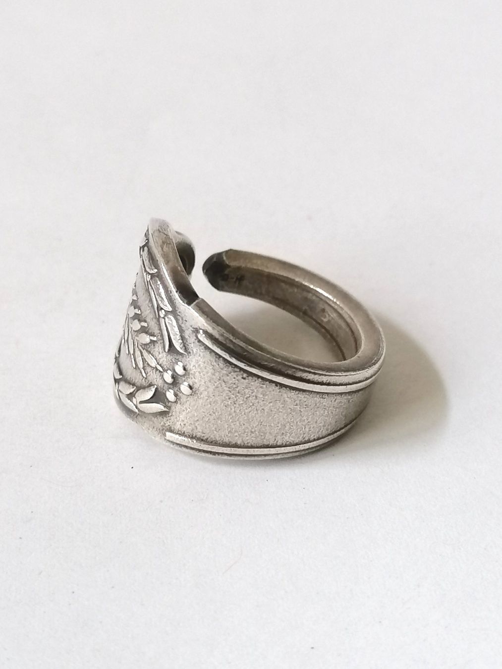 Ringe: Ring aus Silberbesteck, Grösse 58 – Neu (gemäss Beschreibung) aus Suhr von zum1.zum2.und 3