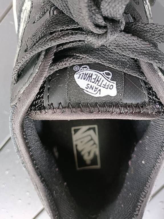 Scarpe da uomo: Vans cuir taille 36 – Usato da Monthey venduto da ari_6vkp 1