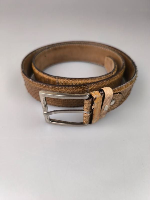 Ceintures: Gürtel Leder – D'occasion à Rüti ZH par Restwert_Rueti_ZH