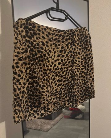 Jupe léopard Pimkie taille S, fentes latérales