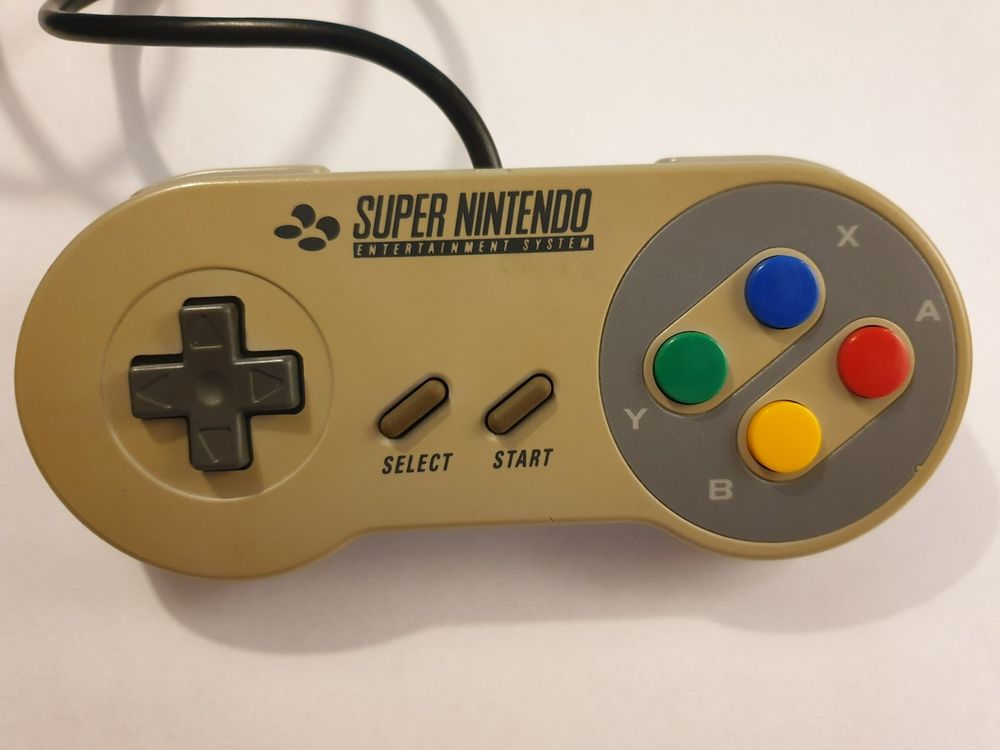 Controller - Super Nintendo (Gebraucht) in Rain für CHF 13 – mit ...