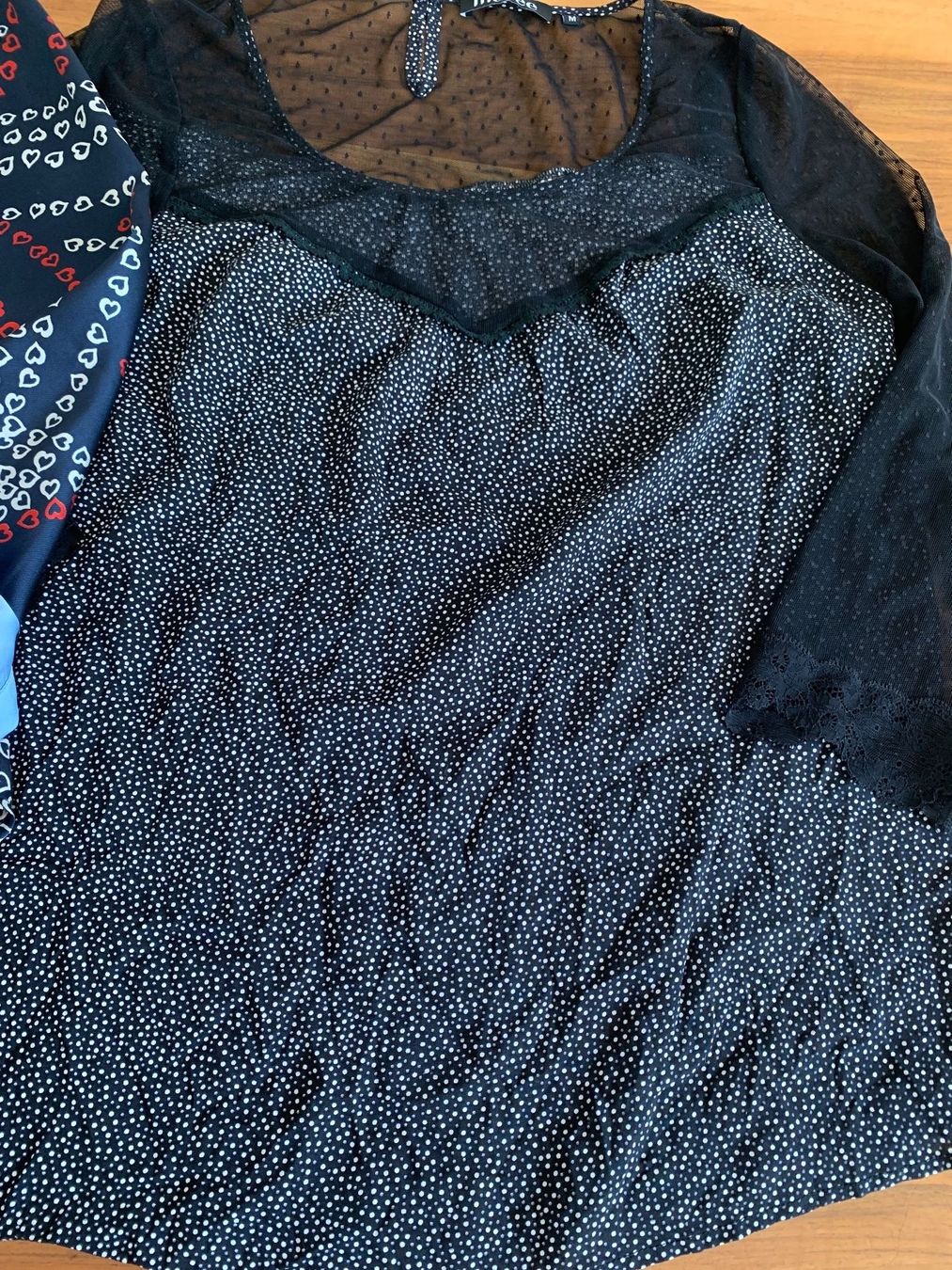 Gerry Weber Lotti di vestiti: Kleiderpaket Herzchenbluse, Gerry weber, Marée Gr. M 36/38 – Nuovo (secondo la descrizione) da Meiringen venduto da luanik 1