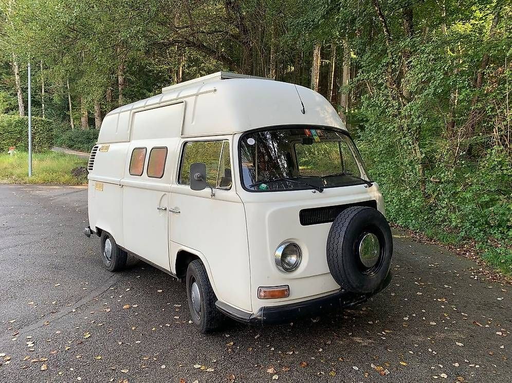 VW Veicoli da campeggio: VW T2 1972 ·Original Schweizer Postbus ·Campingbereit – Usato da St-Sulpice VD venduto da J.Shakesbeer 2