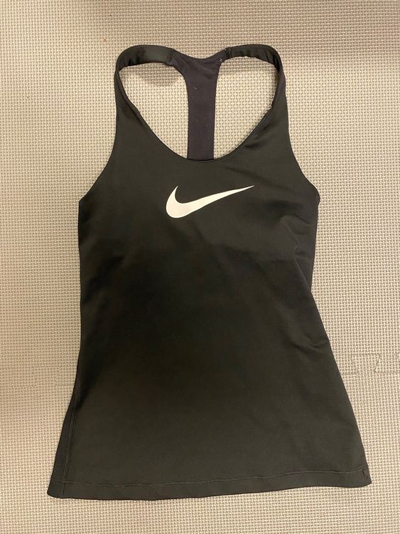 Sporttop Mit Integriertem Bh
