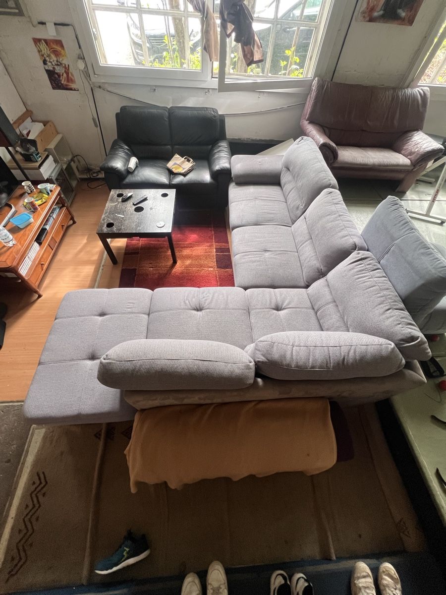 Sofas: Grosses Ecksofa mit Schlaffunktion, Grau, Top Zustand – Gebraucht aus Gelterkinden von Mystic-Spirit 3