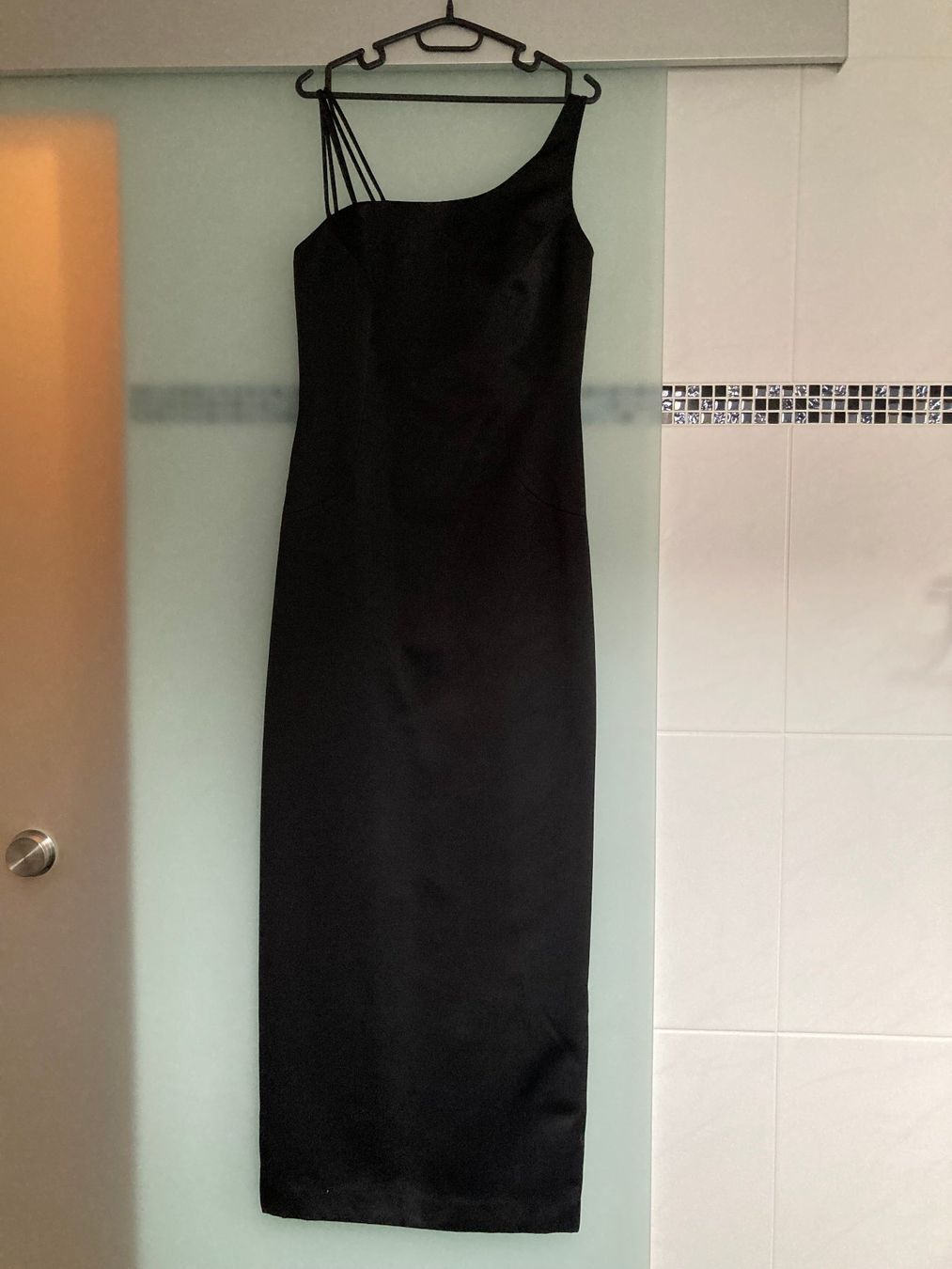 Kleider: Abendkleid schwarz lang Grösse 38 – Gebraucht aus Büsingen von aue_2mh6 4