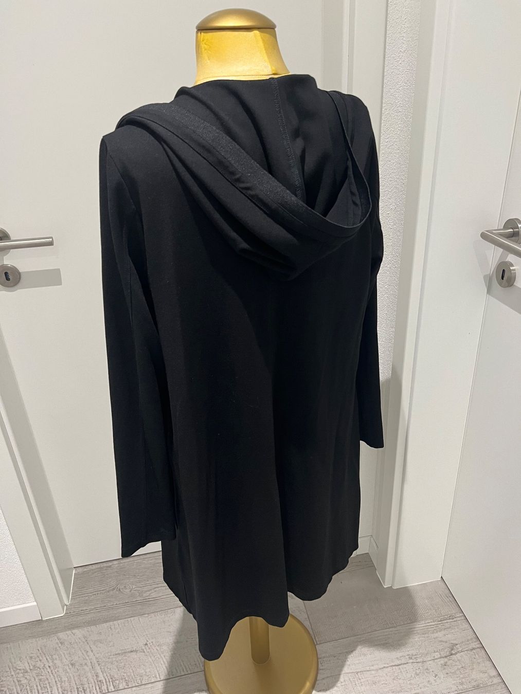 Nile Gilet & Giacche senza maniche: Nile - Long gilet à capuche - noir - M – Nuovo (secondo la descrizione) da Mézières FR venduto da Daisy16 4