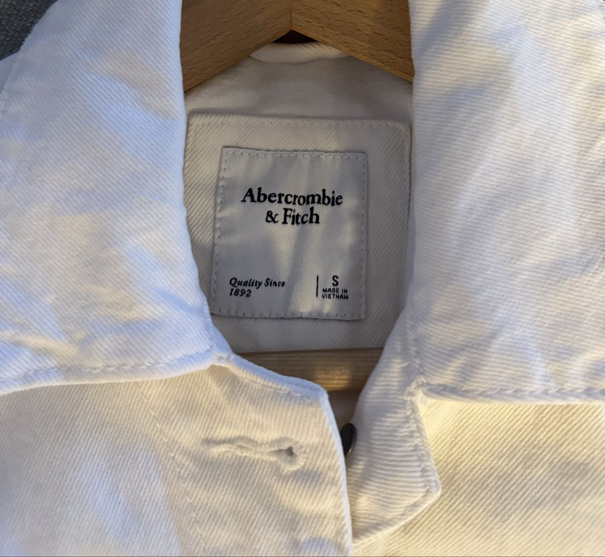 Abercrombie Giacche: Abercrombie & Fitch jeans jacket – Nuovo (secondo la descrizione) da uerikon venduto da SITRRY4 3