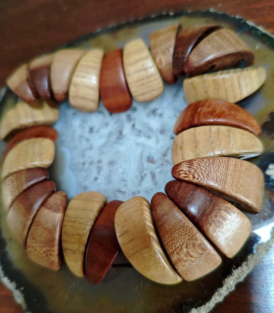 Armbänder & -reifen: 24 MASSIVHOLZELEMENTE: EICHE,BUCHE,OLIVENBAUM,ROTEBAUM – Neu (gemäss Beschreibung) aus Weiningen ZH von actera 2