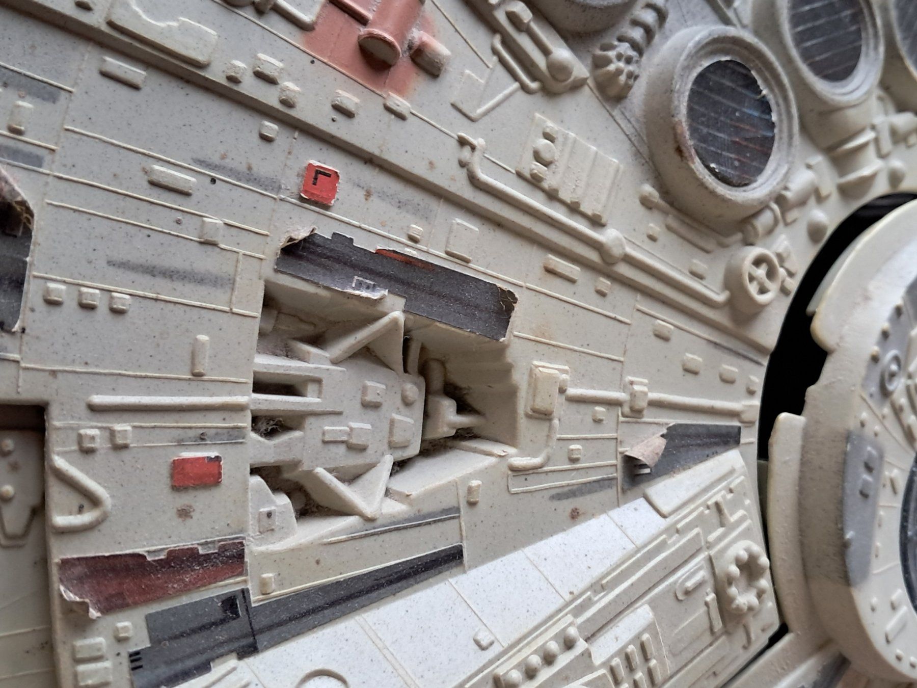 Star Wars Jouets: Millenium Falcon Star Wars vintage 1995 – D'occasion à Treyvaux par sci_y6wk 6