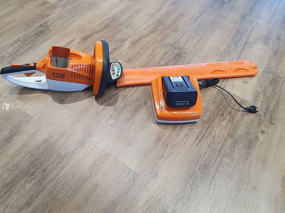 Heckenschere Stihl HSA 86 mit Akku und Ladegerät Kaufen auf Ricardo