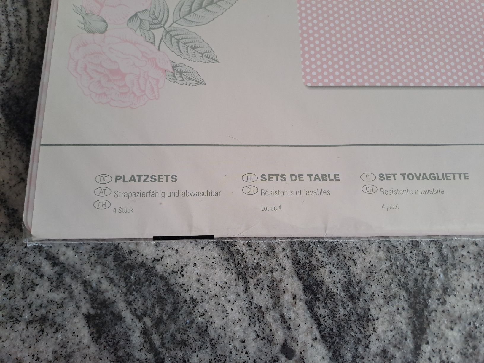 Set di tavolo e panche: ERNESTO Platzsets 6 Stück Rosa Punkte – Usato da Rickenbach LU venduto da bishiida 2