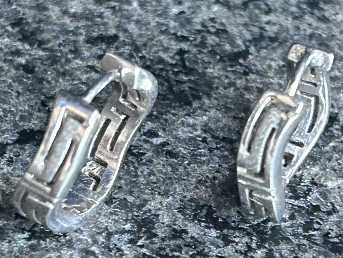 Ohrringe & -stecker: 925 Silber Klappcreolen mit geometrischem Design – Gebraucht aus Luterbach von Magnesium3 3