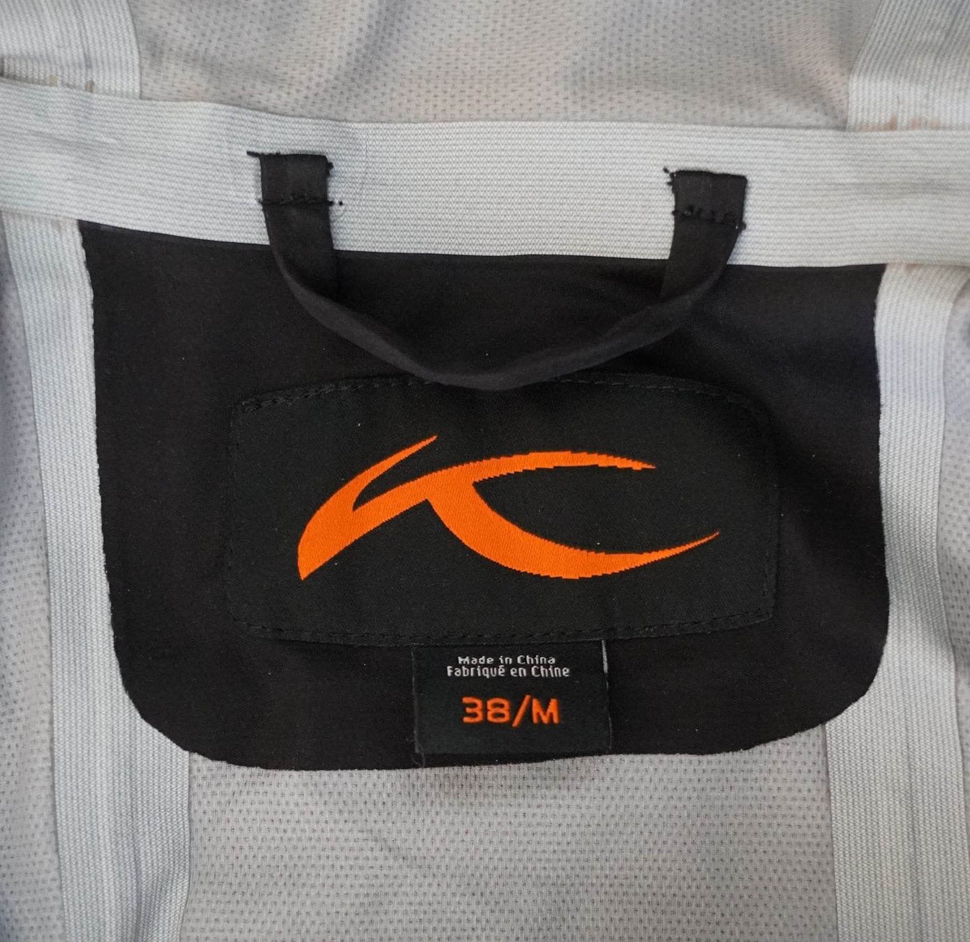 Kjus Jacken: Windjacke Kjus  M/38 – Gebraucht aus Buchs SG von lea_r7dq 1
