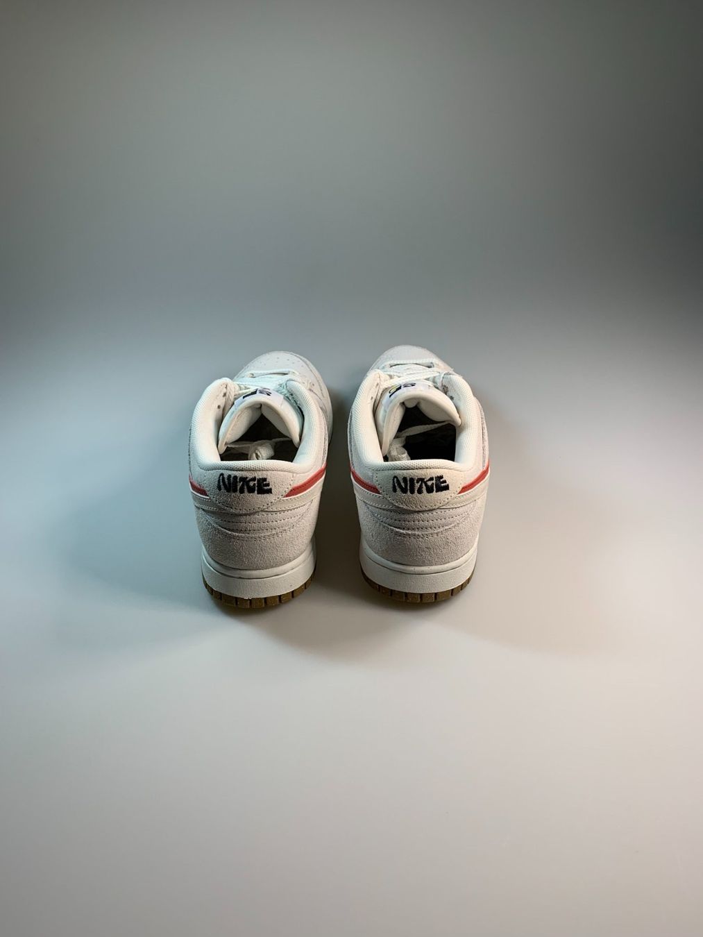 Scarpe da uomo: Nike Dunk Low SE 85 Double Swoosh Sail Orange – Nuovo e nell'imballaggio originale da Thörishaus venduto da SnkrsVie 1