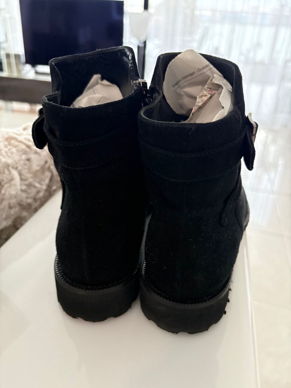 Scarpe da donna: Stiefelette schwarz, Gr. 38,5. Wildleder/Leder – Usato da Glattpark (Opfikon) venduto da Pangie 3