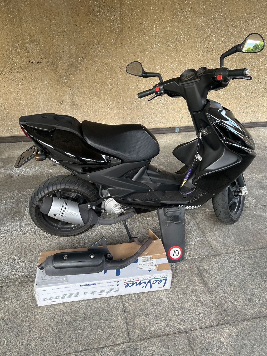 Yamaha Scooter: Scooter Yamaha Aerox nero – Usato da Caslano venduto da iguidice01
