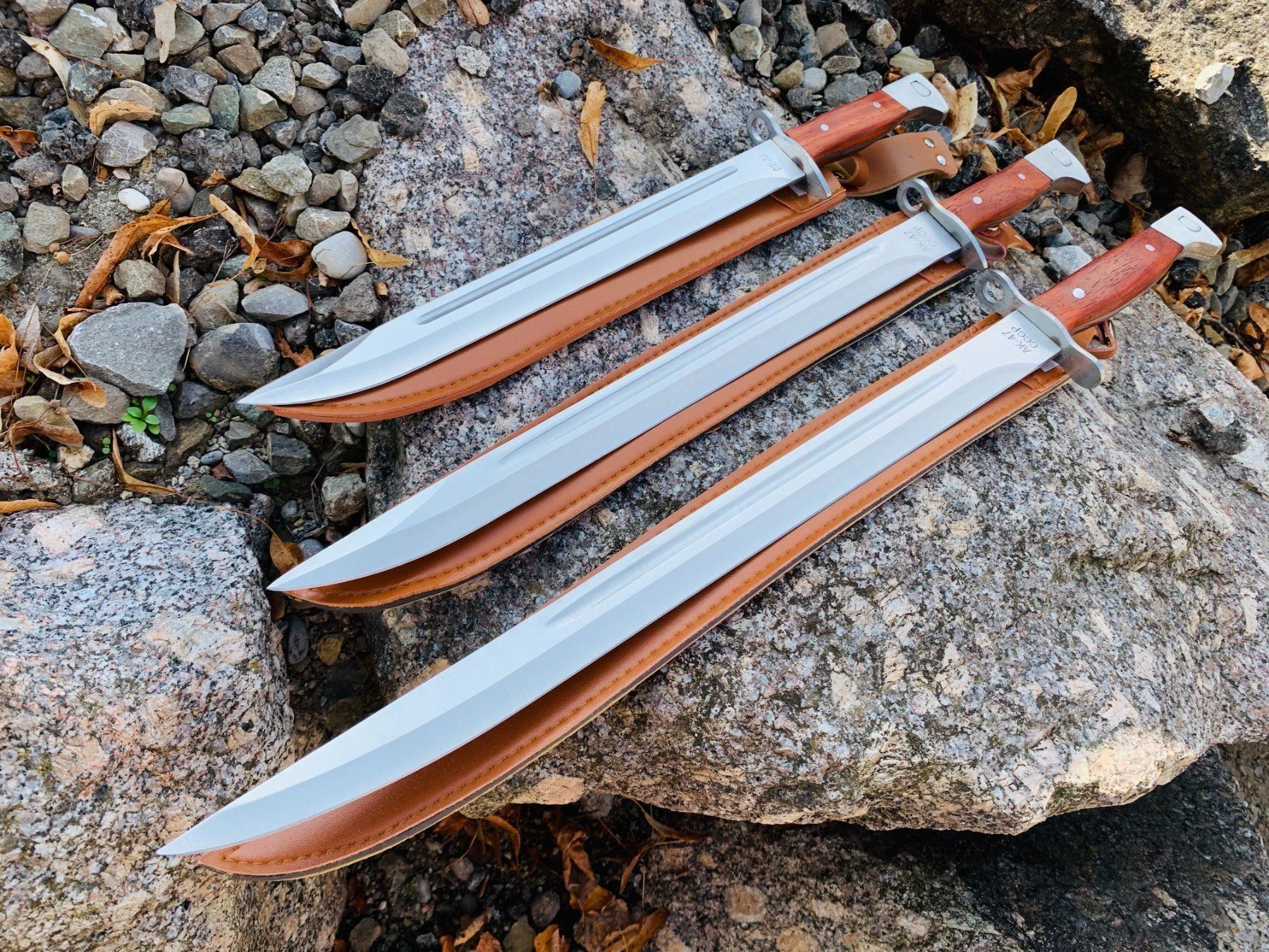 Zubehör: 3x TANTO Combat Messer XXL Bundle 60cm – Neu und originalverpackt aus Bergdietikon von shopAgent 1