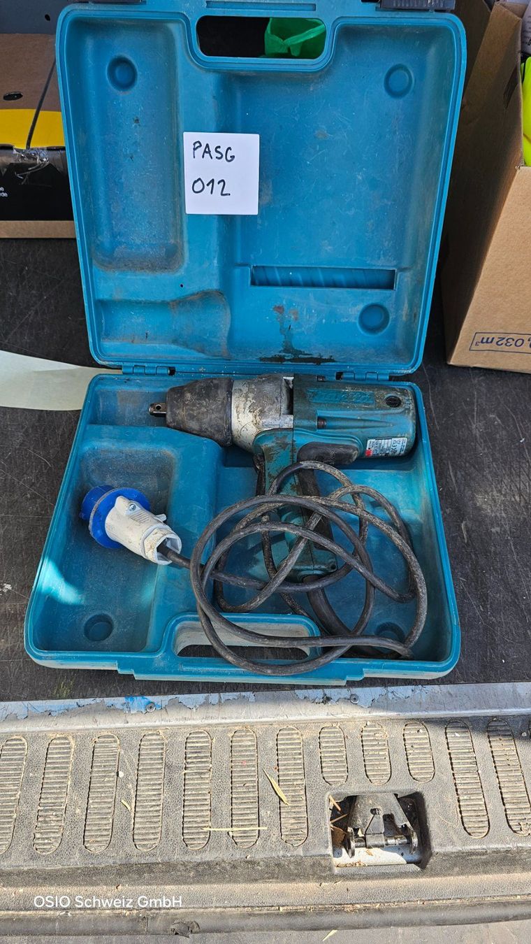 Makita Tutte le macchine: Schlagschrauber MAKITA TW0350 – Usato da Diessenhofen venduto da Osio