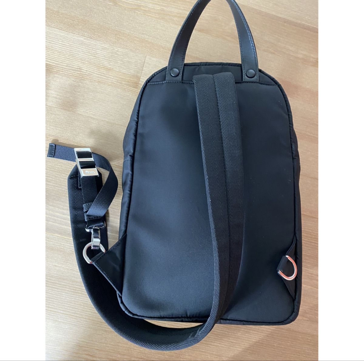 Prada Sacs à dos: Prada Nylon Backpack – D'occasion à Adliswil par Mariia_18 6