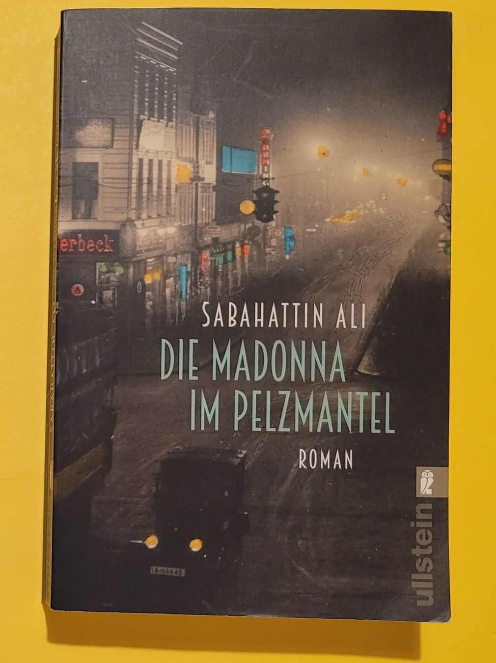 Bücher: Die Madonna im Pelzmantel – Gebraucht aus Zürich von Avd 1