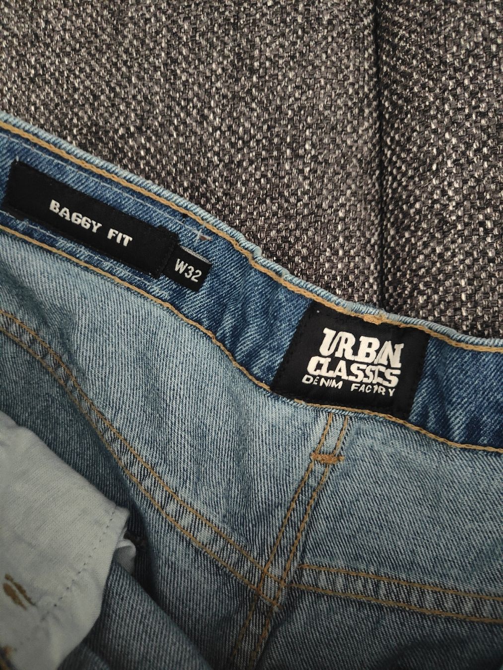 Urban Outfitters Jeans: Jeans Urban Classic ,original – Nuovo e nell'imballaggio originale da Muttenz venduto da NMtn.