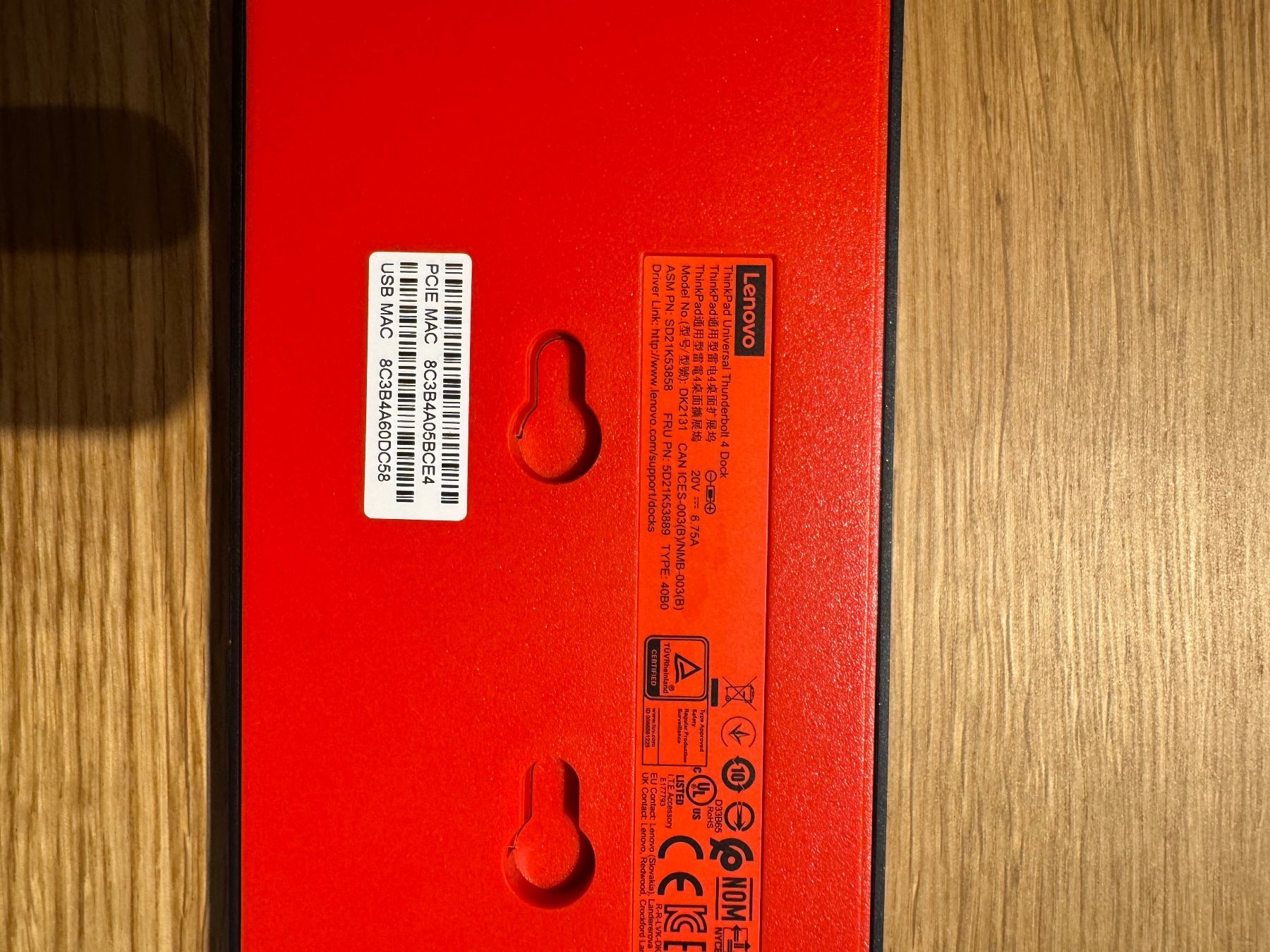 Lenovo Docking station: Lenovo Thinkpad Thunderbolt 4 – Usato da Winterthur venduto da CamiStore 3