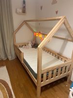 Lit cabane enfant en bois naturel
