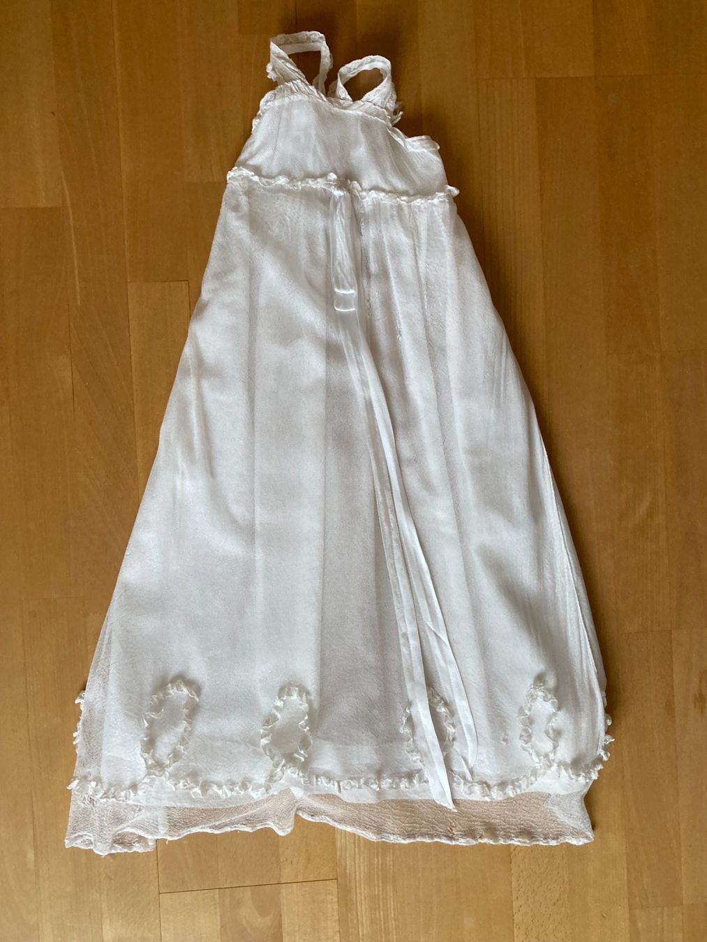 Vestiti & Gonne: antikes Taufkleid – Usato da Subingen venduto da ArtBead