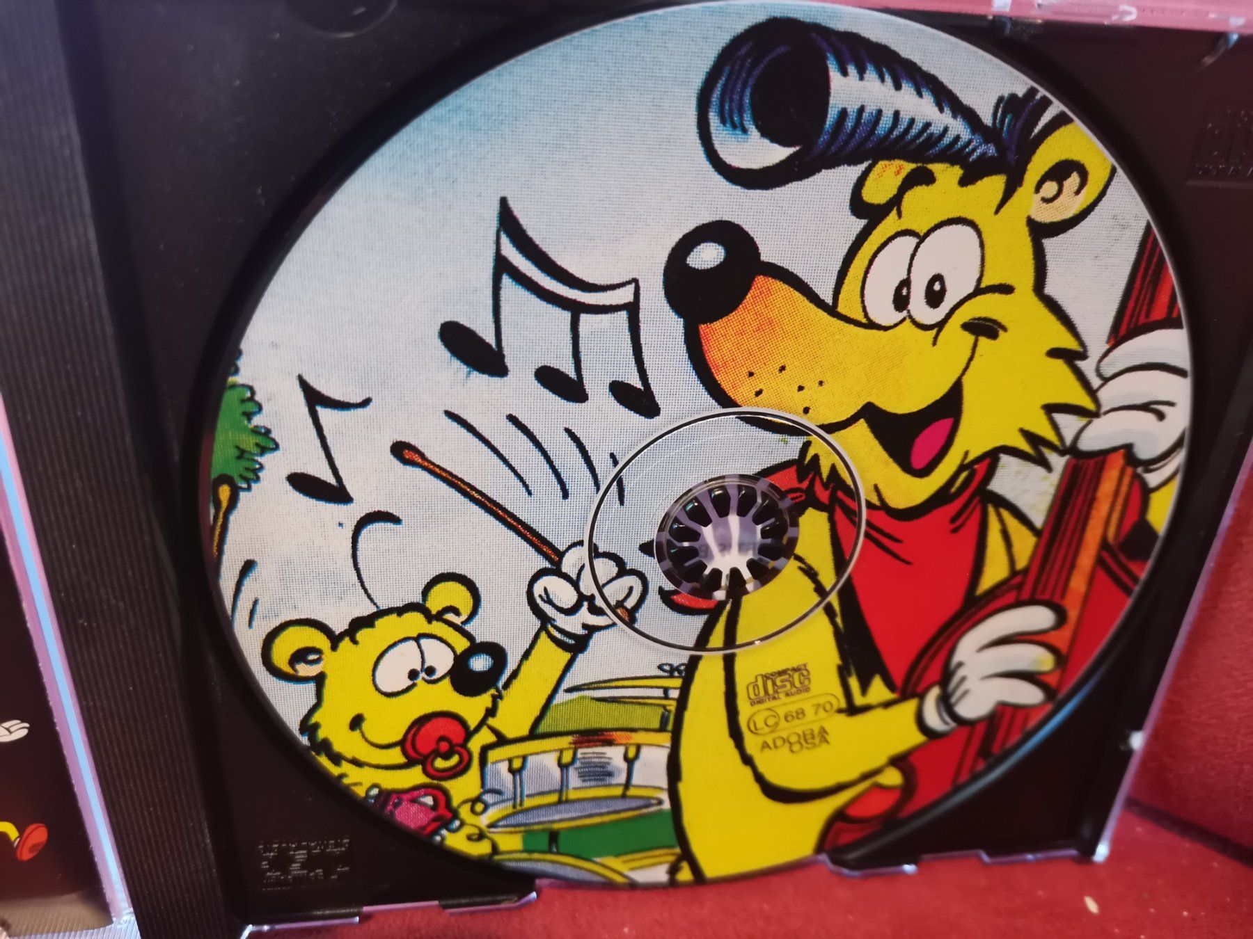 CD: Yellow Bear CD (Super selten!) Dance Party 1 – Usato da Zofingen venduto da noise123 2
