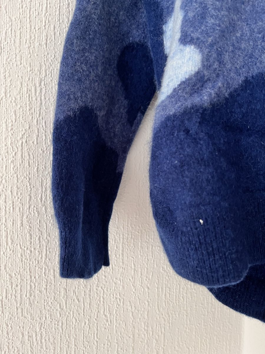 Pullover & Sweatshirts: Estheme Cachemire Pullover blau Camo Muster Grösse S – Gebraucht aus Lausanne von Danash 2