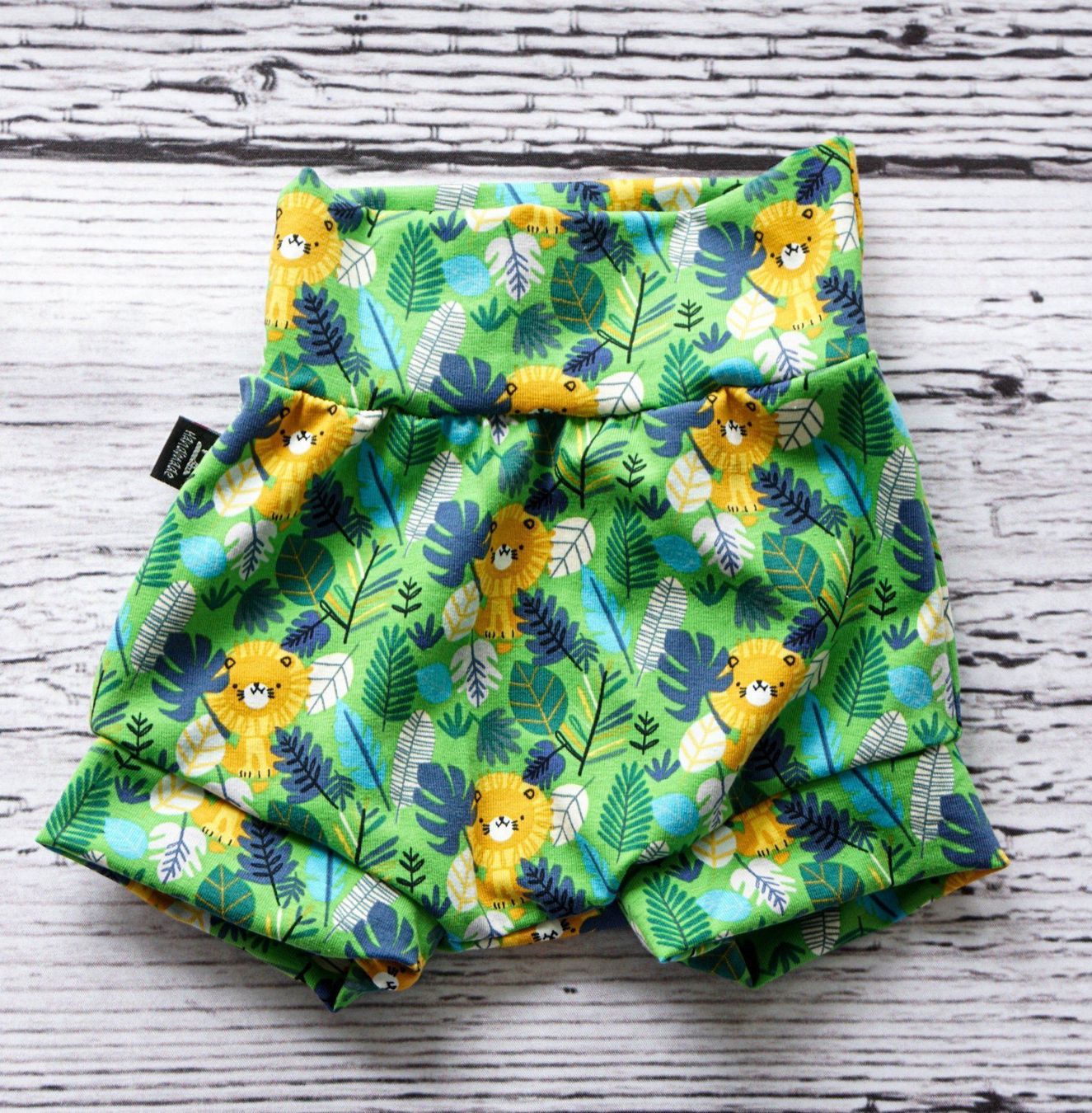 Pantaloni: Kurze Hose mit Löwen 62/68 NEU – Nuovo e nell'imballaggio originale da Zürich venduto da sambaum 1