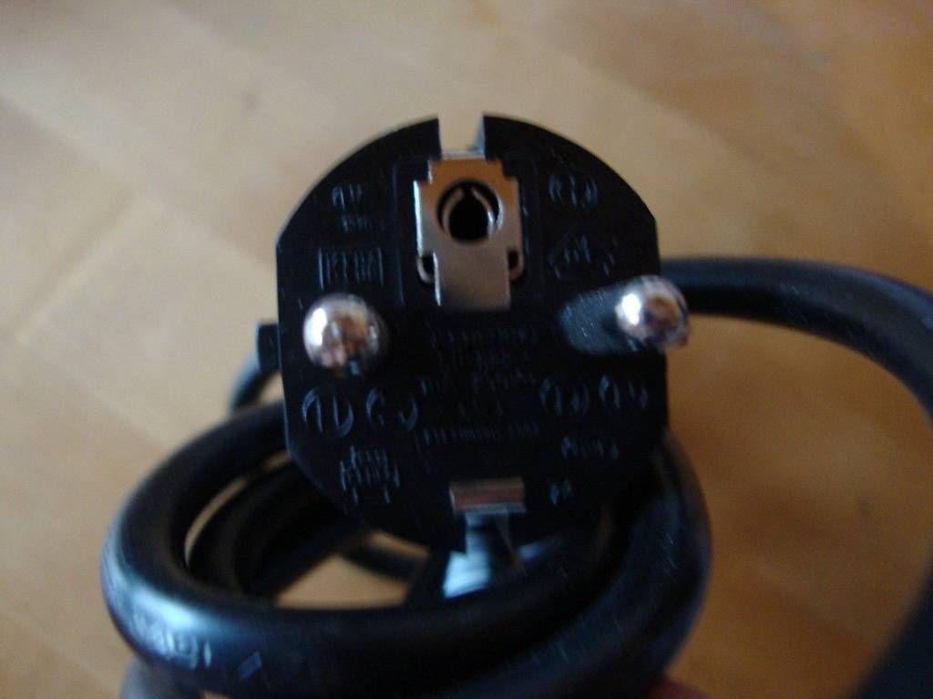 Hewlett Packard Cavi: HP POWERCORD /Cable E-PC40 Europe, 8121-0731 – Usato da Zürich venduto da ch3906 1