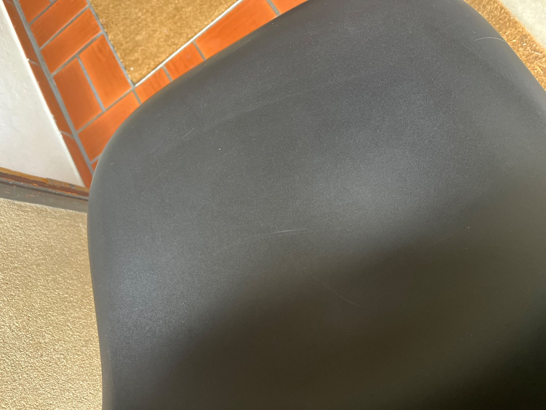 Eames Sedie: Plastic Side Chair DSR black – Usato da Zürich venduto da ZoraG 6