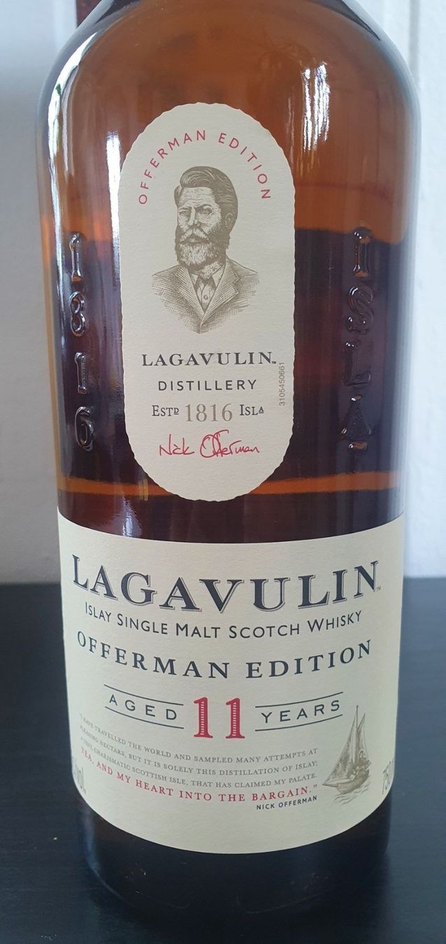 Lagavulin Bevande alcoliche: Lagavulin 11y Offerman Edition (No1) – Nuovo e nell'imballaggio originale da Langnau am Albis venduto da jer_pm72 2