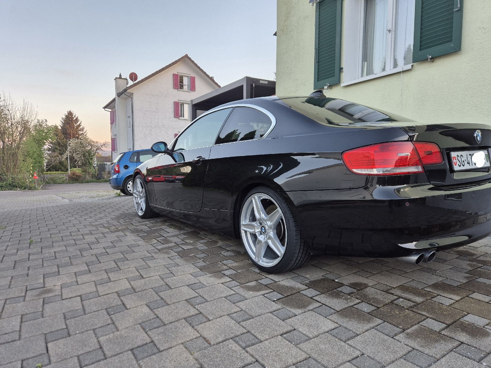 BMW Autos: BMW 330xi E92 ab MFK – D'occasion à St. Gallen par FeroE34 2