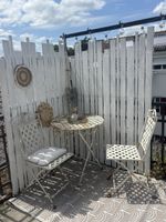 Shabby chic still Tisch und Stuhl