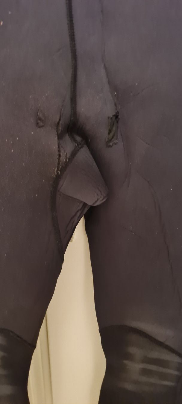 Completi, tute sportive e funzionali: Wetsuit Xcel grey black with defect used condition L.  – Usato da Kloten venduto da waterdude69 3
