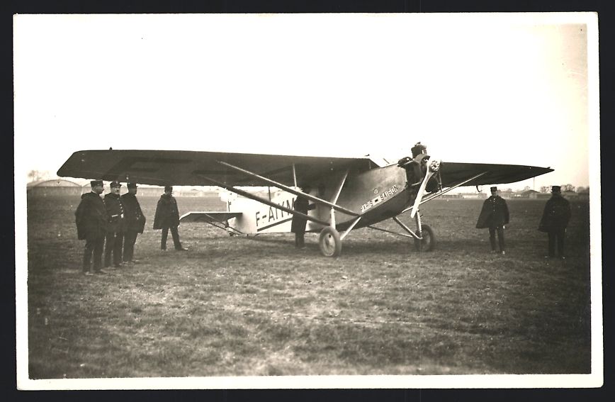 Fotografie & Manifesti: Fotografie Flughafen Le Bourget, Flugzeu – Usato da Berlin venduto da bartko-reher